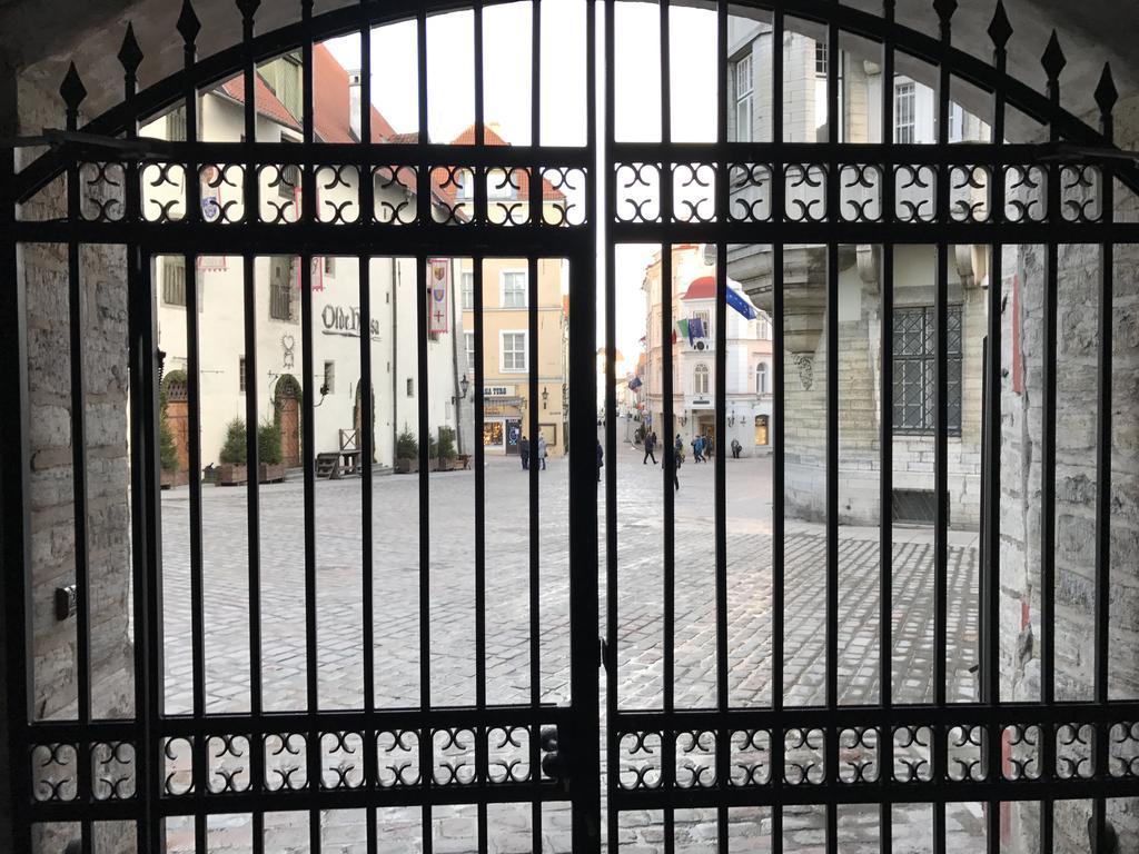 Old Bishop'S House Daire Tallinn Dış mekan fotoğraf
