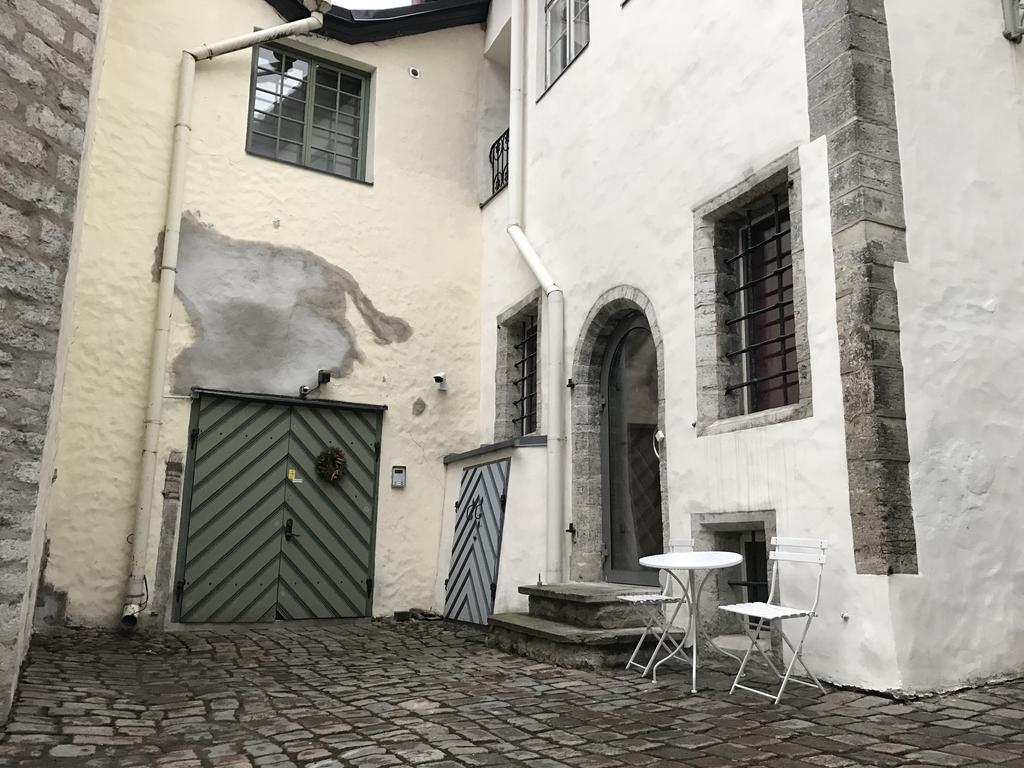 Old Bishop'S House Daire Tallinn Dış mekan fotoğraf