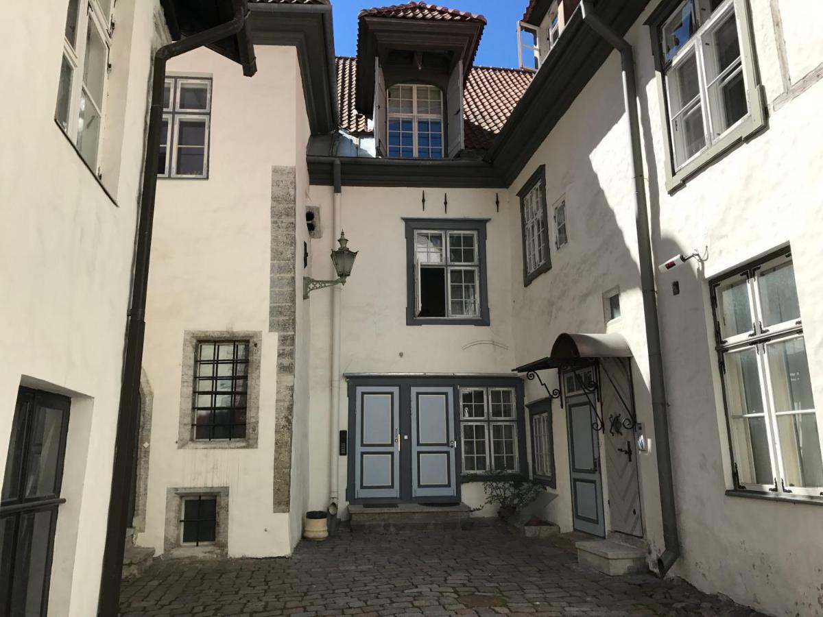 Old Bishop'S House Daire Tallinn Dış mekan fotoğraf